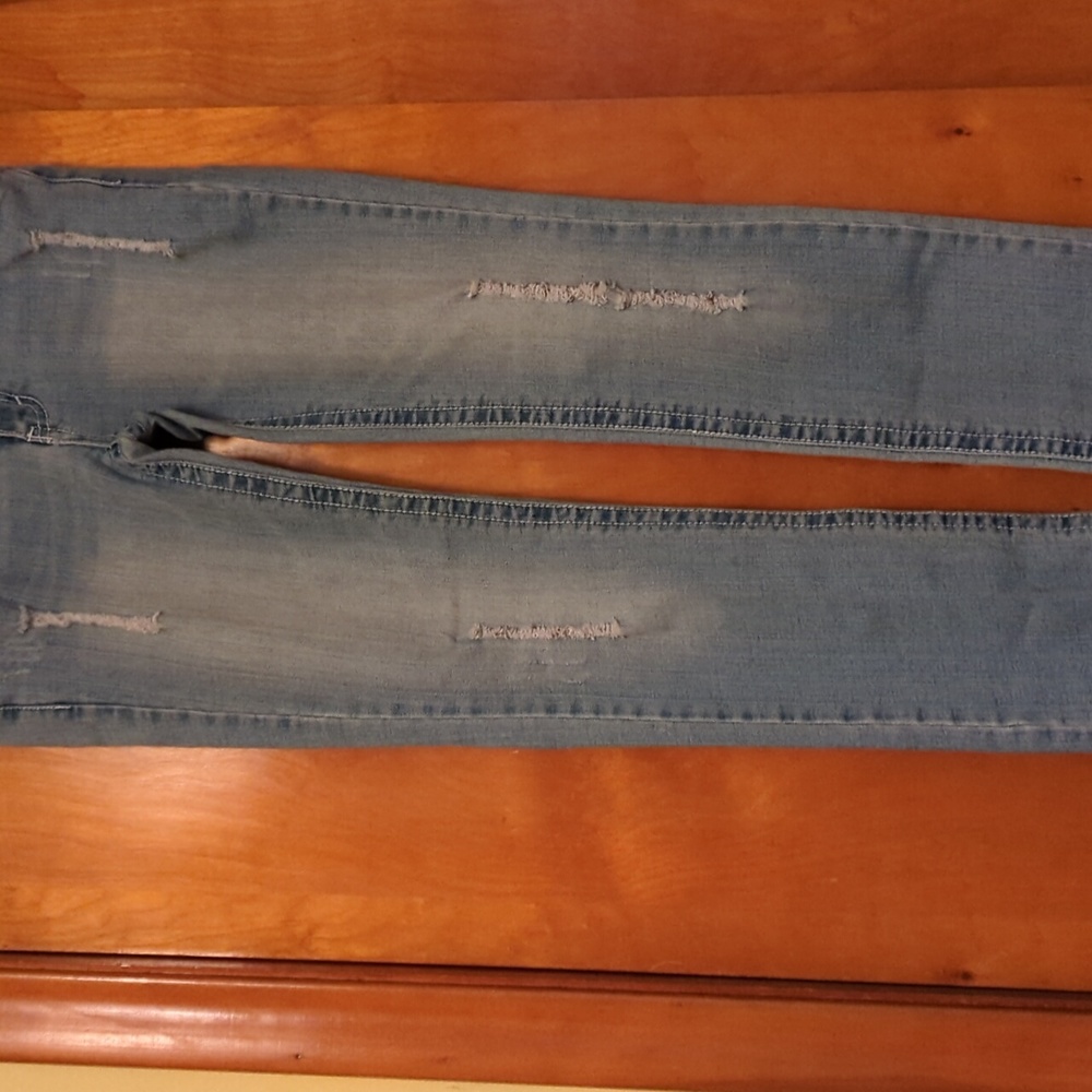 P&P Distressed Jeans